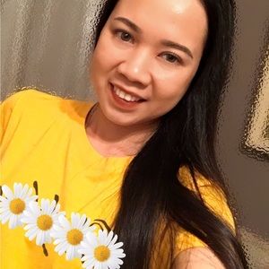 Meet your Posher, Junabeth